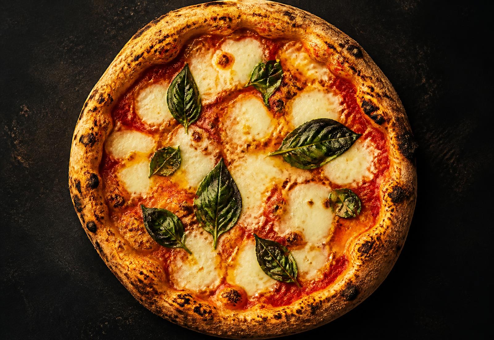 Pizza artesanal assada em forno a lenha